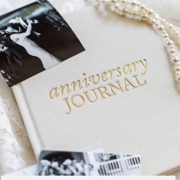 NIP Ivory Anniversary Journal for couples - Picture 1 of 8